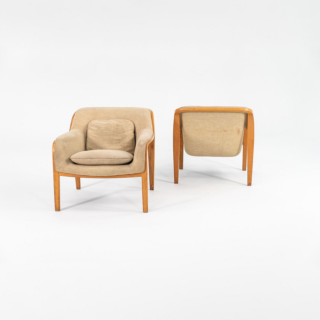 1970s Pair of 1315 Lounge Chairs by Bill Stephens for Knoll in Oak and Fabric