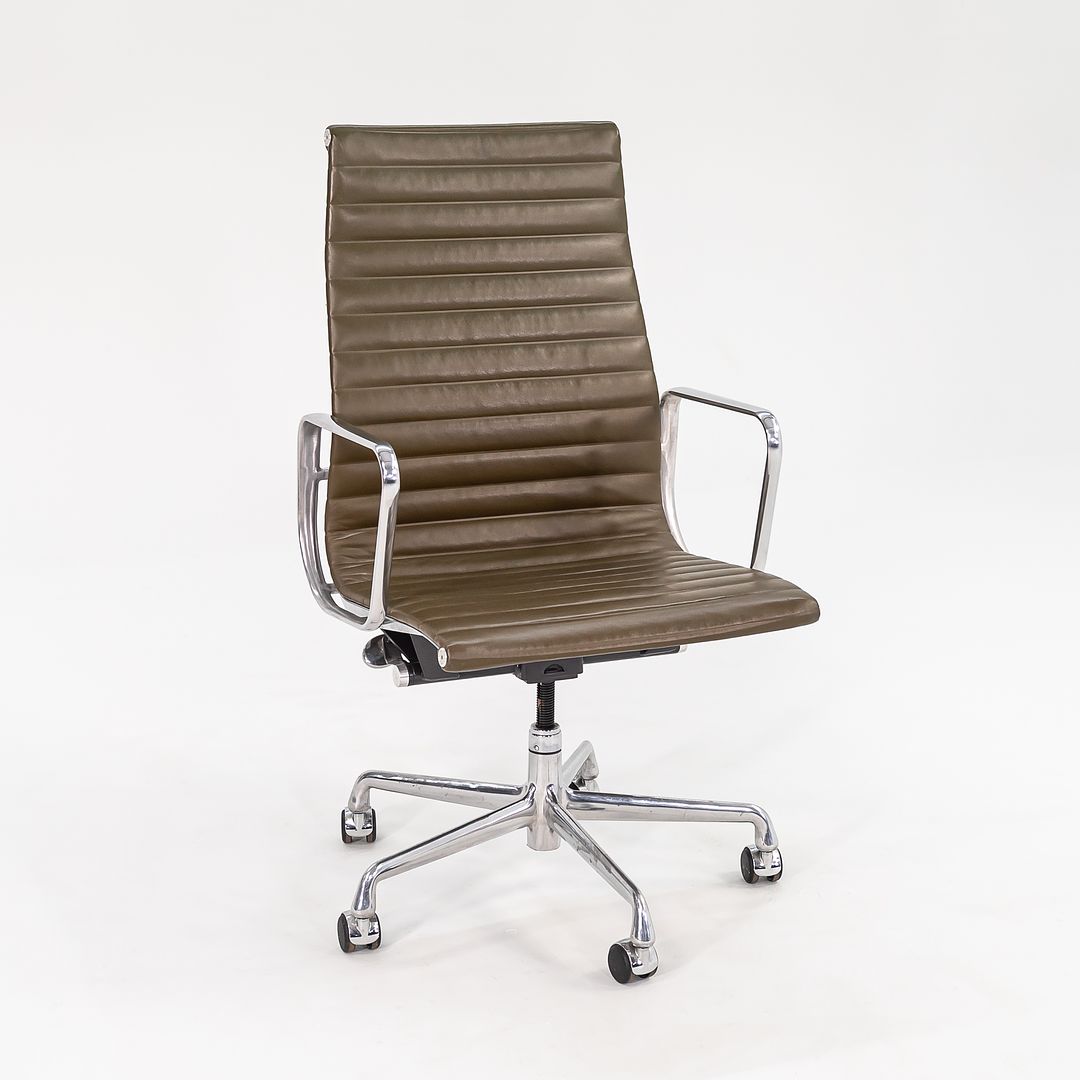 2005 Aluminum Group Executive Desk Chair by Charles and Ray Eames for Herman Miller in Dark Green Leather 6x Available