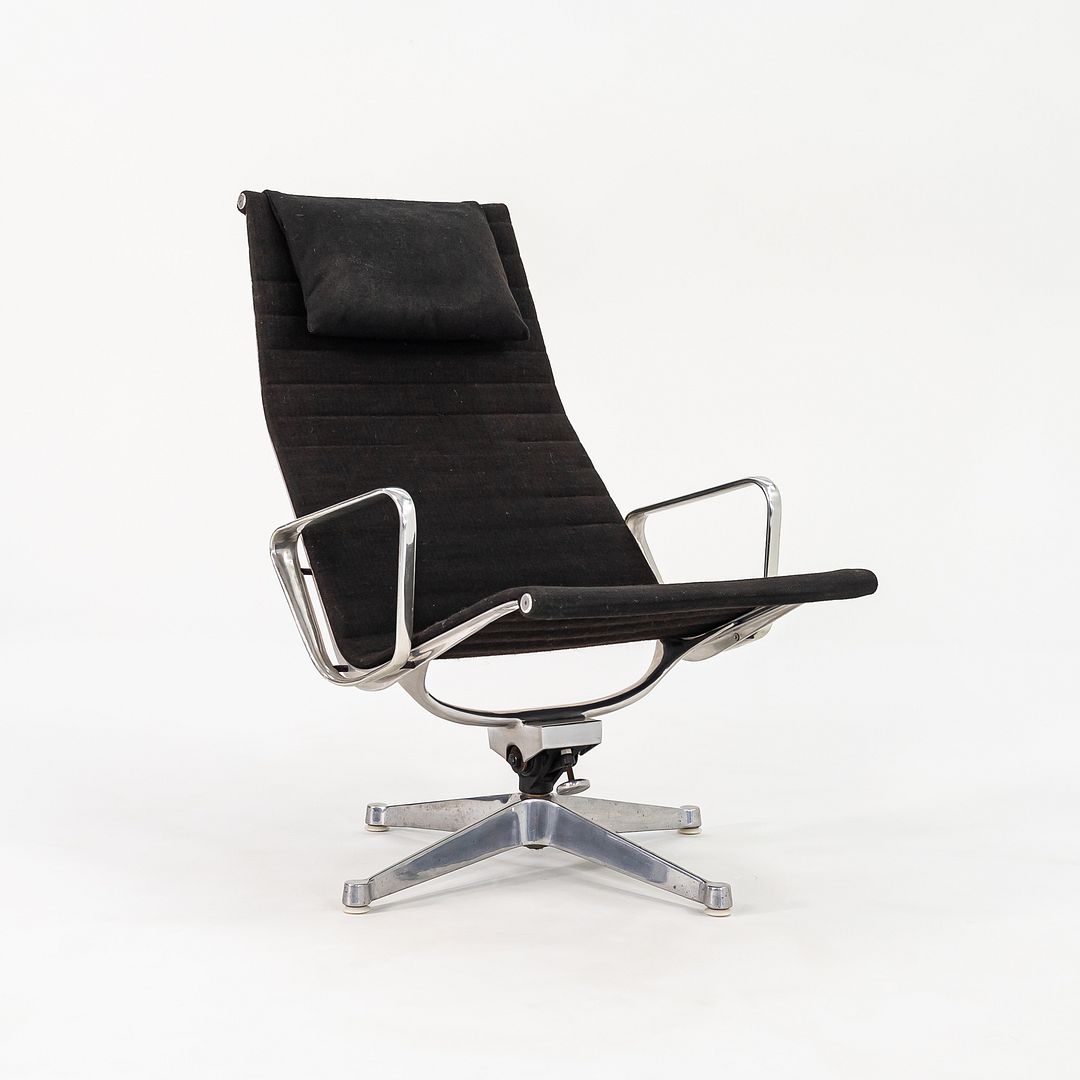 1960s Aluminum Group Lounge Chair and Ottoman, EA125 and EA124 by Charles and Ray Eames for Herman Miller in Black Fabric