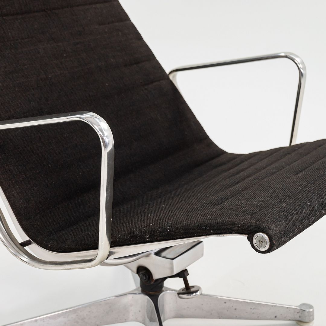 1960s Aluminum Group Lounge Chair and Ottoman, EA125 and EA124 by Charles and Ray Eames for Herman Miller in Black Fabric