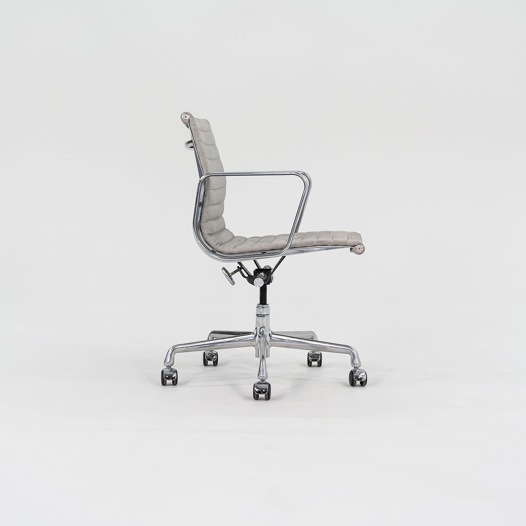 2008 Herman Miller Eames Aluminum Management Desk Chair in Grey 2x Available