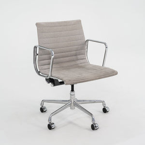 2008 Herman Miller Eames Aluminum Management Desk Chair in Grey 2x Available