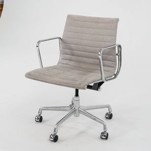 2008 Herman Miller Eames Aluminum Management Desk Chair in Grey 2x Available