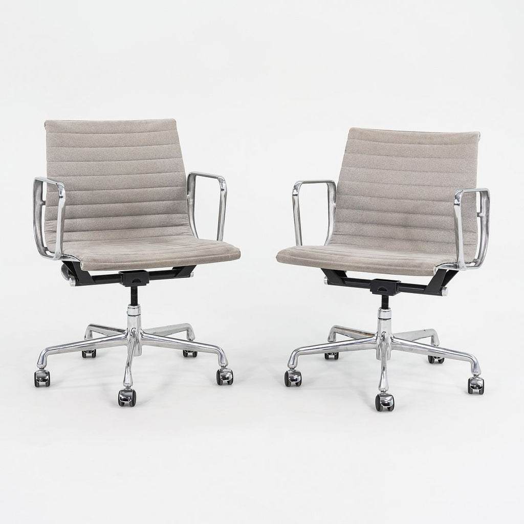 2008 Herman Miller Eames Aluminum Management Desk Chair in Grey 2x Available
