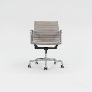2008 Herman Miller Eames Aluminum Management Desk Chair in Grey 2x Available