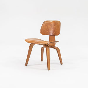 1946 DCW Chair by Ray and Charles Eames for Evans Products Company in Calico Ash