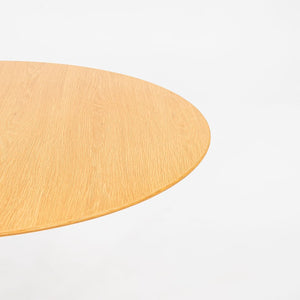 2009 Tulip Dining Table, Model 173O by Eero Saarinen for Knoll in White with Light Oak 42 inch Top #2