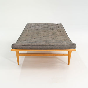 1960s Berlin 57 Daybed, Model T303 by Bruno Mathsson for Firma Karl Mathsson in Beech with Original Fabric