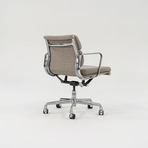 SOLD 2003 Soft Pad Management Chair, EA435 by Ray and Charles Eames for Herman Miller in Grey Boucle 3x Available