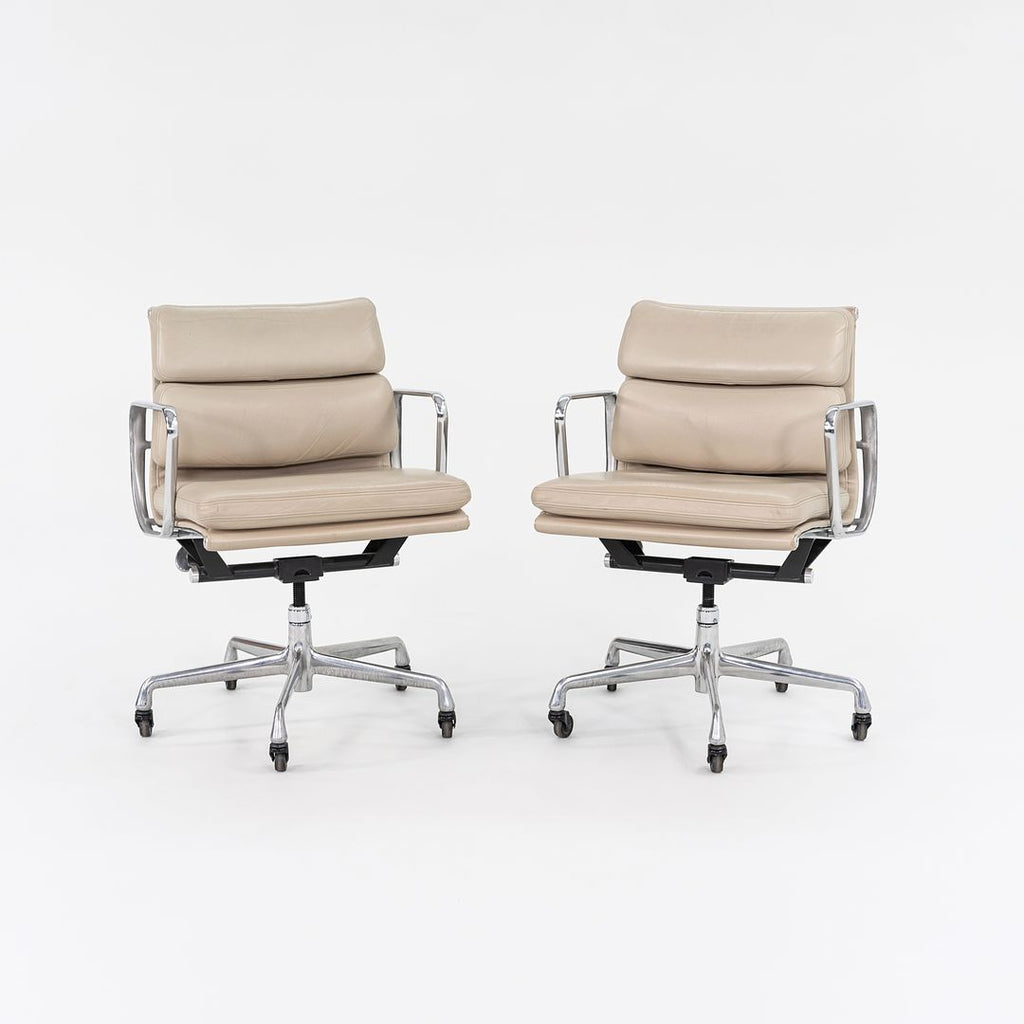 2006 Soft Pad Management Chair, EA435 by Ray and Charles Eames for Herman Miller in Leather 6x Available