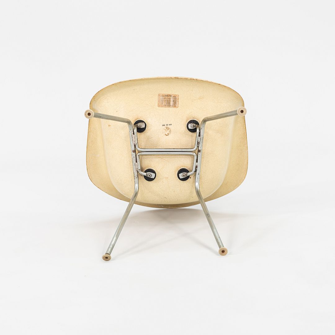 1960 Herman Miller Eames DAX Dining Arm Shell Chair in Parchment Fiberglass