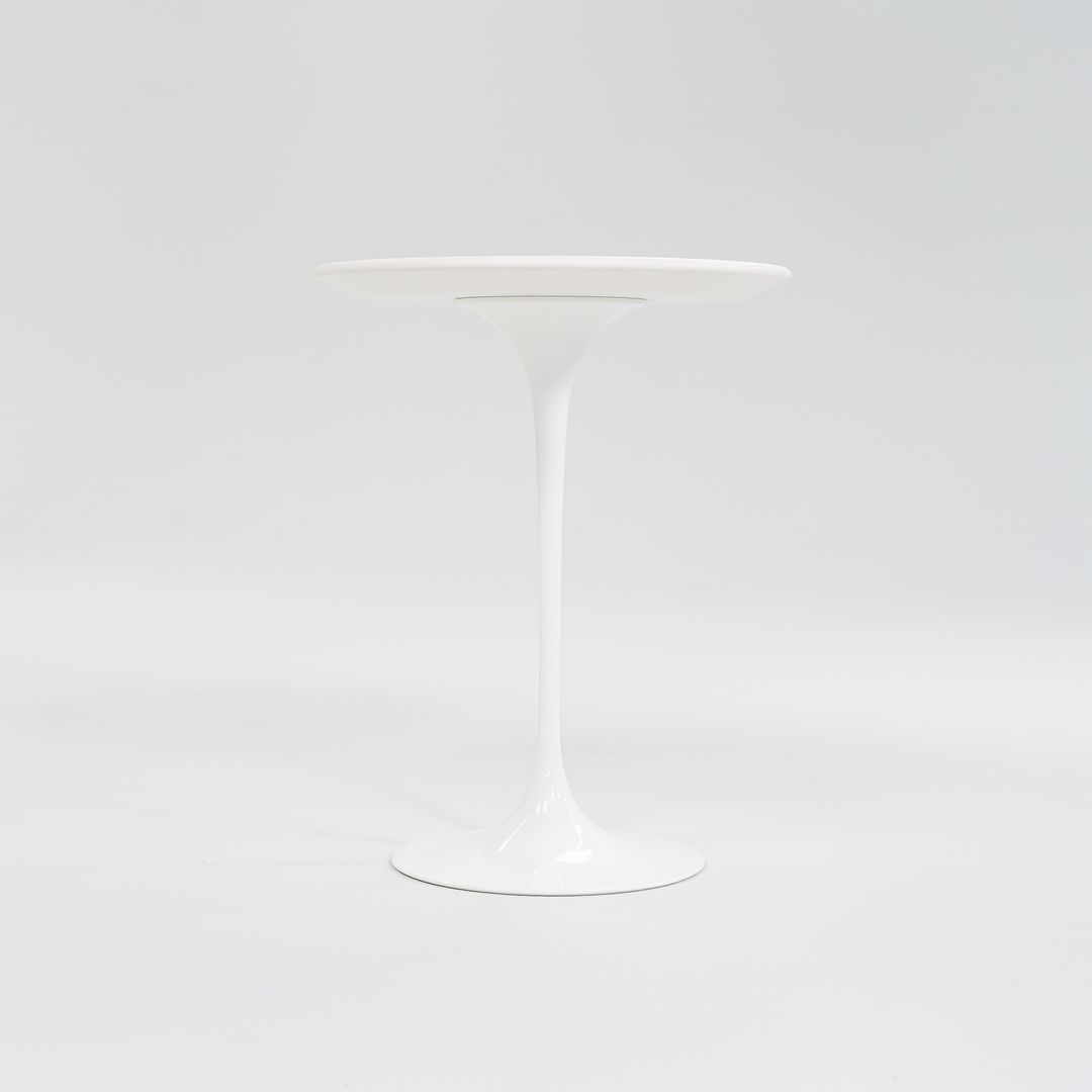 SOLD 2008 Pedestal Round Side Table, Model 16OTR by Eero Saarinen for Knoll Aluminum, Laminate, Powdercoat, Fiberboard