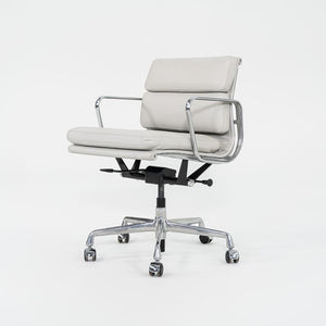 2019 Herman Miller Eames Soft Pad Management Desk Chair in Off-White Leather with Pneumatic Base EA435 6x Available