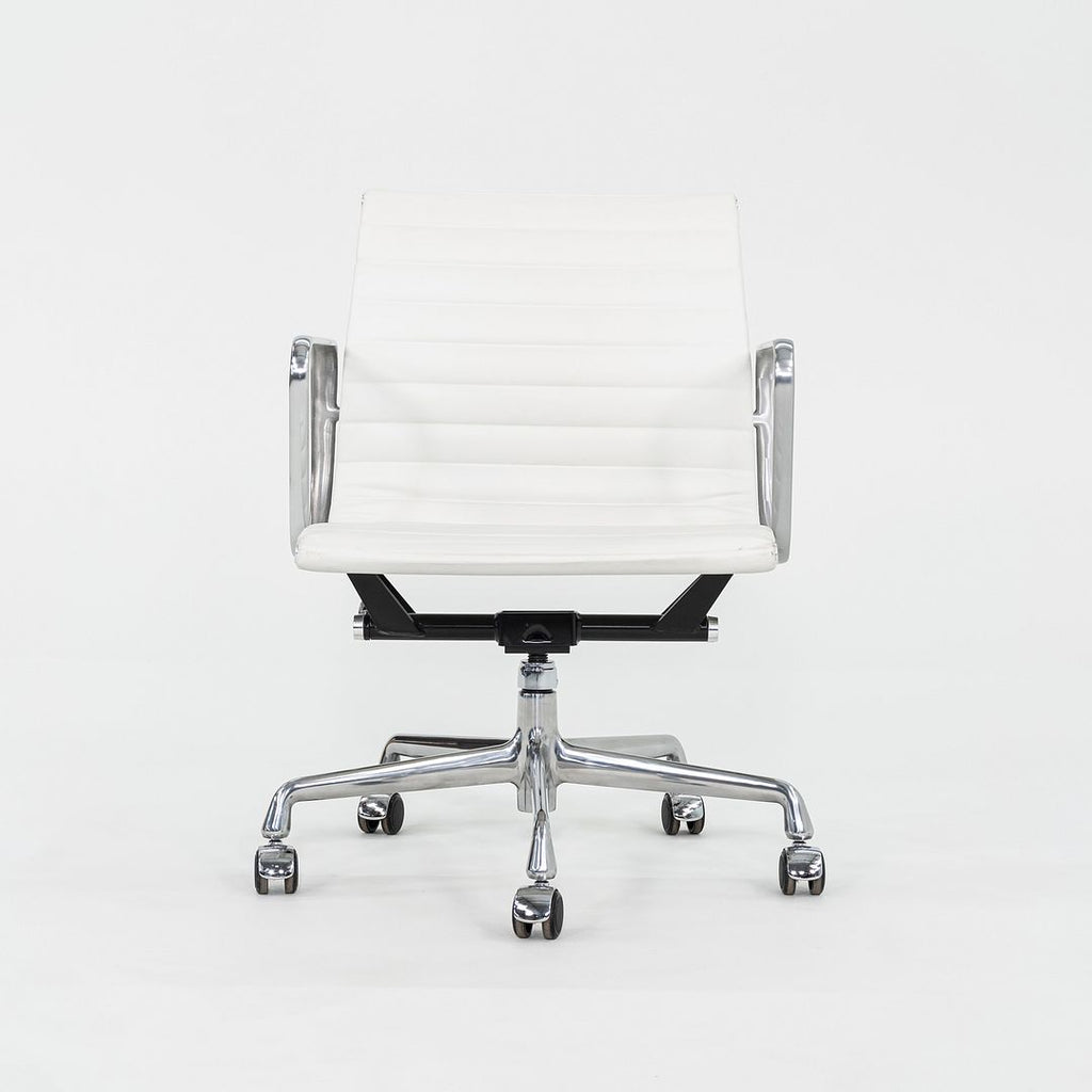 2023 Herman Miller Eames Aluminum Group Management Desk Chair in White, 3x Avail