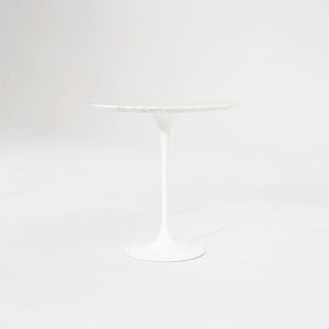 2002 Round Tulip Pedestal Side Table, Model 163 TR by Eero Saarinen for Knoll with White Marble Top
