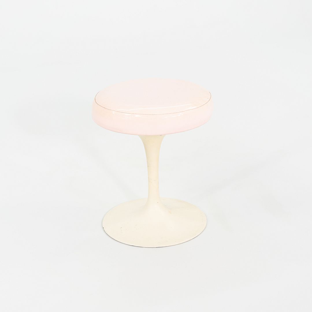 1960s Eero Saarinen for Knoll 152 Tulip Swivel Stool with Vinyl Seat