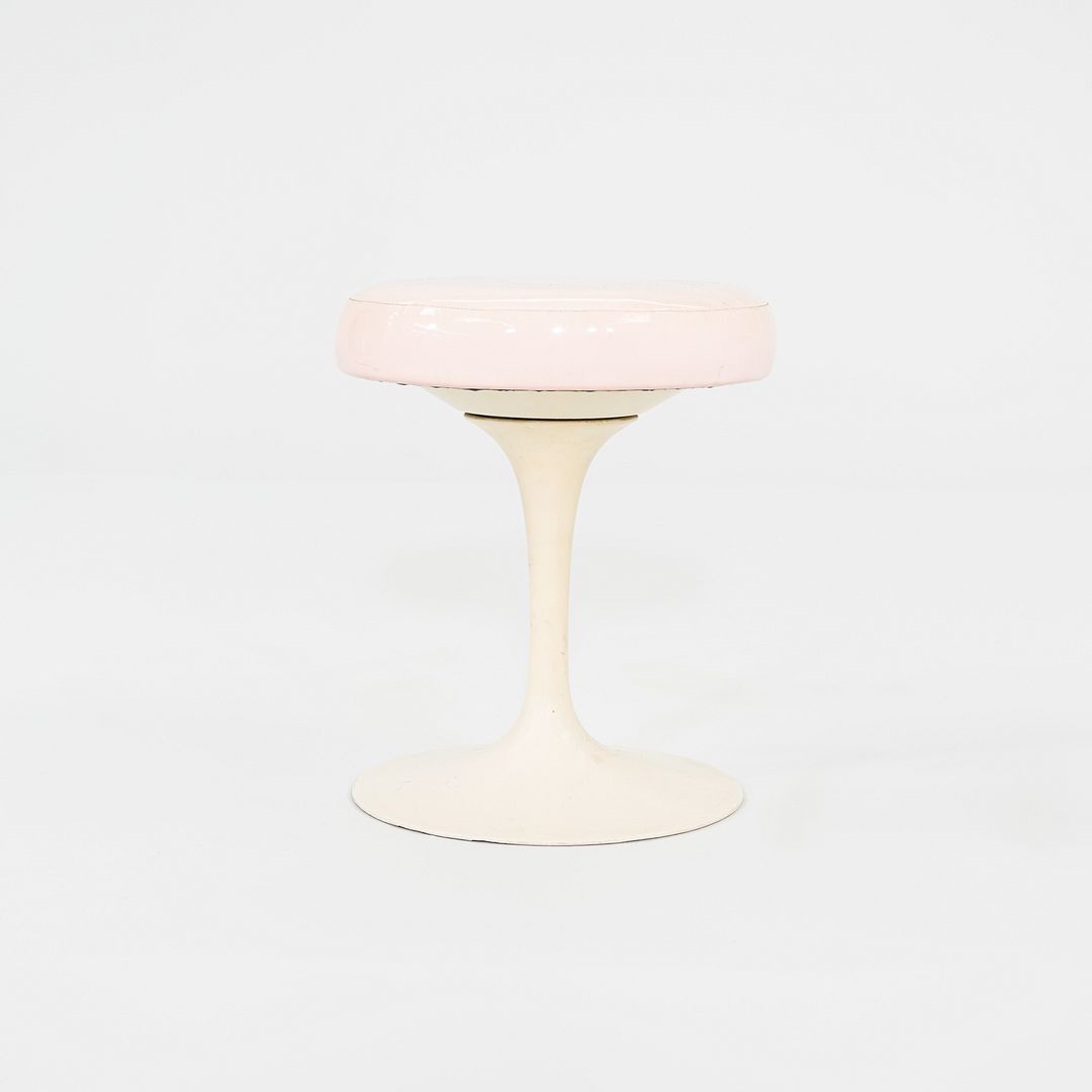 1960s Eero Saarinen for Knoll 152 Tulip Swivel Stool with Vinyl Seat