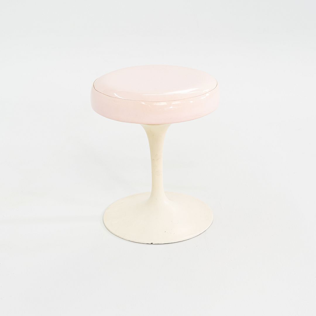 1960s Eero Saarinen for Knoll 152 Tulip Swivel Stool with Vinyl Seat