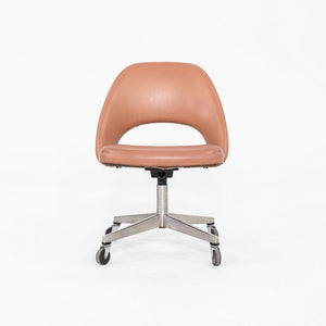 1974 Eero Saarinen for Knoll Upholstered Rolling Office Desk Chair in Tan Vinyl