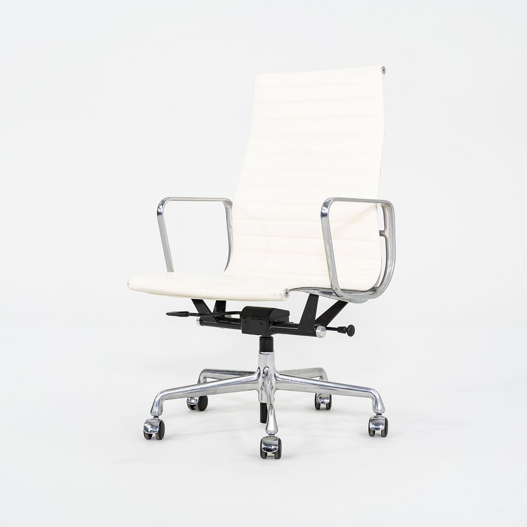 2015 Herman Miller Eames Aluminum Group Executive Desk Chair in White Leather