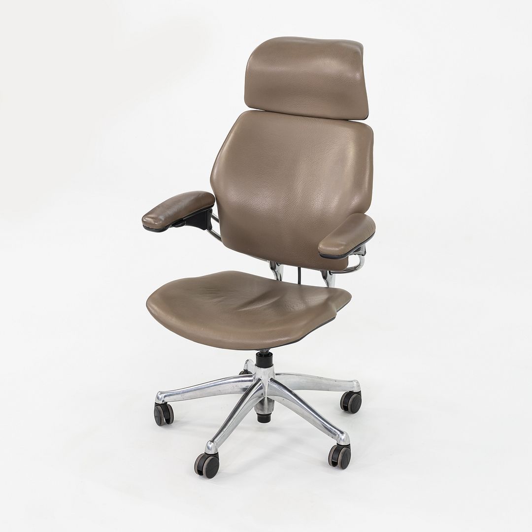 2010s Humanscale Freedom Executive Desk Chair Beige Leather & Polished Aluminum