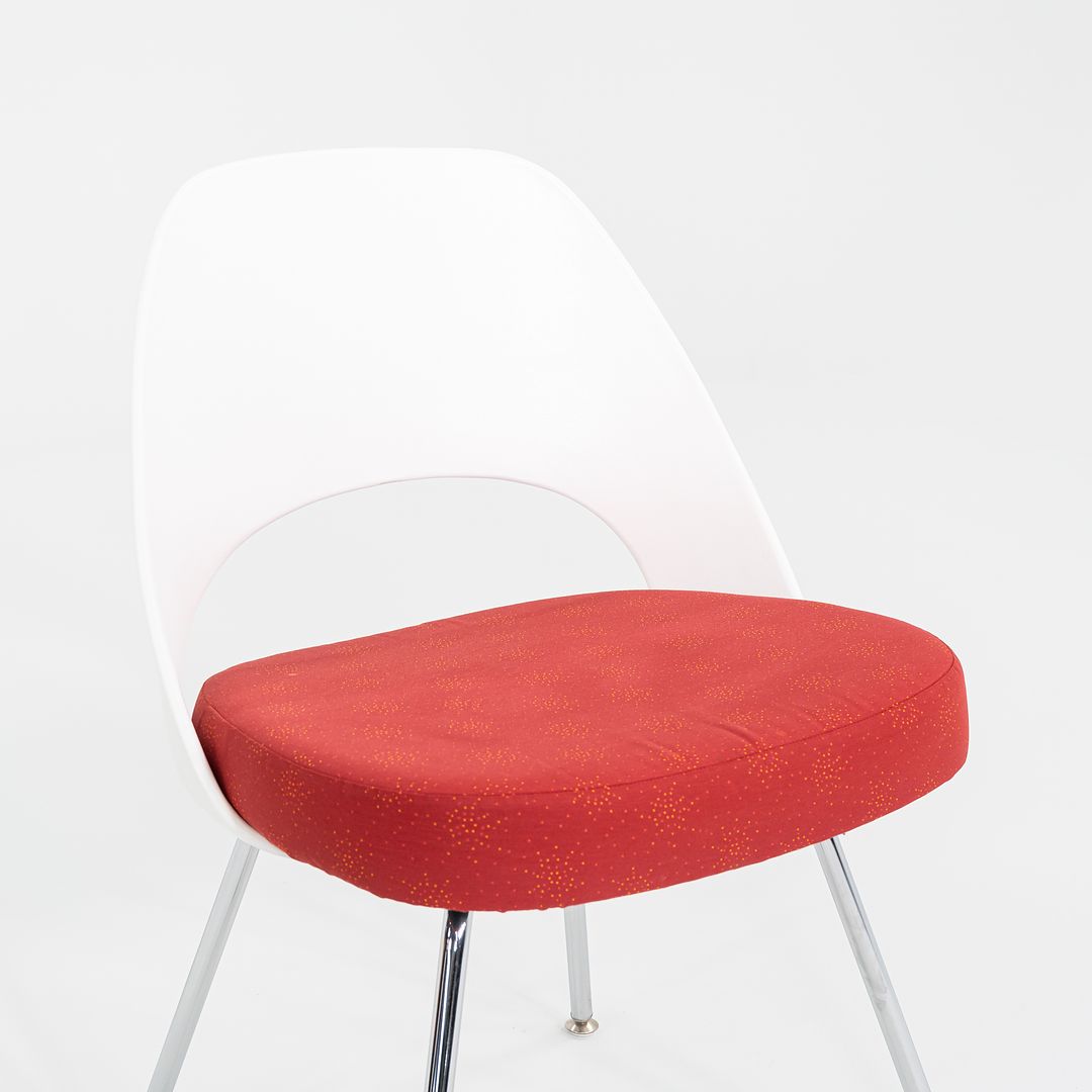 2011 Eero Saarinen for Knoll Armless Executive Side / Dining Chairs in White with Red Fabric 1x Available