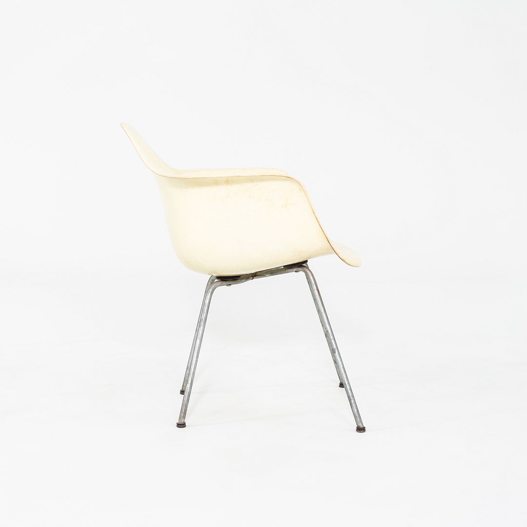 C. 1950 Herman Miller Eames Zenith SAX Fiberglass Rope Edge Arm Shell Chair