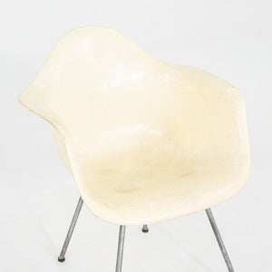 C. 1950 Herman Miller Eames Zenith SAX Fiberglass Rope Edge Arm Shell Chair