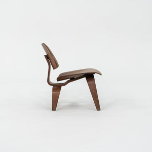 C. 1953 Charles and Ray Eames for Herman Miller LCW Lounge Chair in Walnut