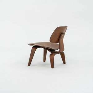 C. 1953 Charles and Ray Eames for Herman Miller LCW Lounge Chair in Walnut