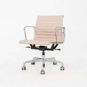 2020s Herman Miller Eames Aluminum Group Management Desk Chair in Beige Leather