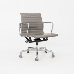 2015 Herman Miller Eames Aluminum Group Management Desk Chair in Grey Leather