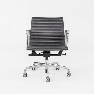 2012 Herman Miller Eames Aluminum Group Management Desk Chair in Black 10x Avail