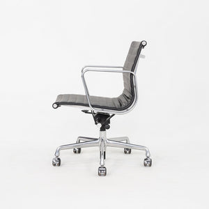 C. 2020 Herman Miller Eames Aluminum Group Management Desk Chair in Black