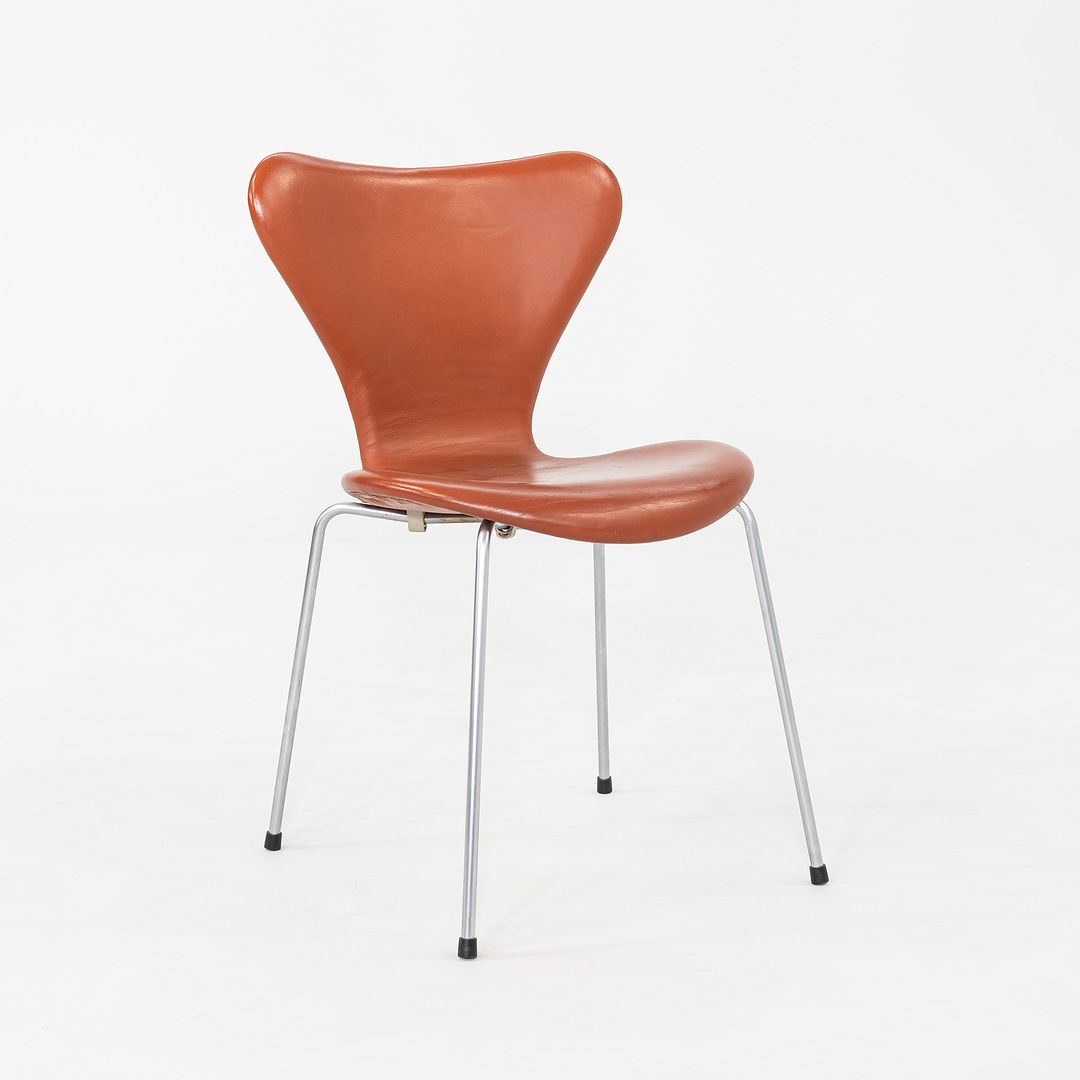 2004 Set of Four Arne Jacobsen for Fritz Hansen Series 7 Dining Chairs in Cognac