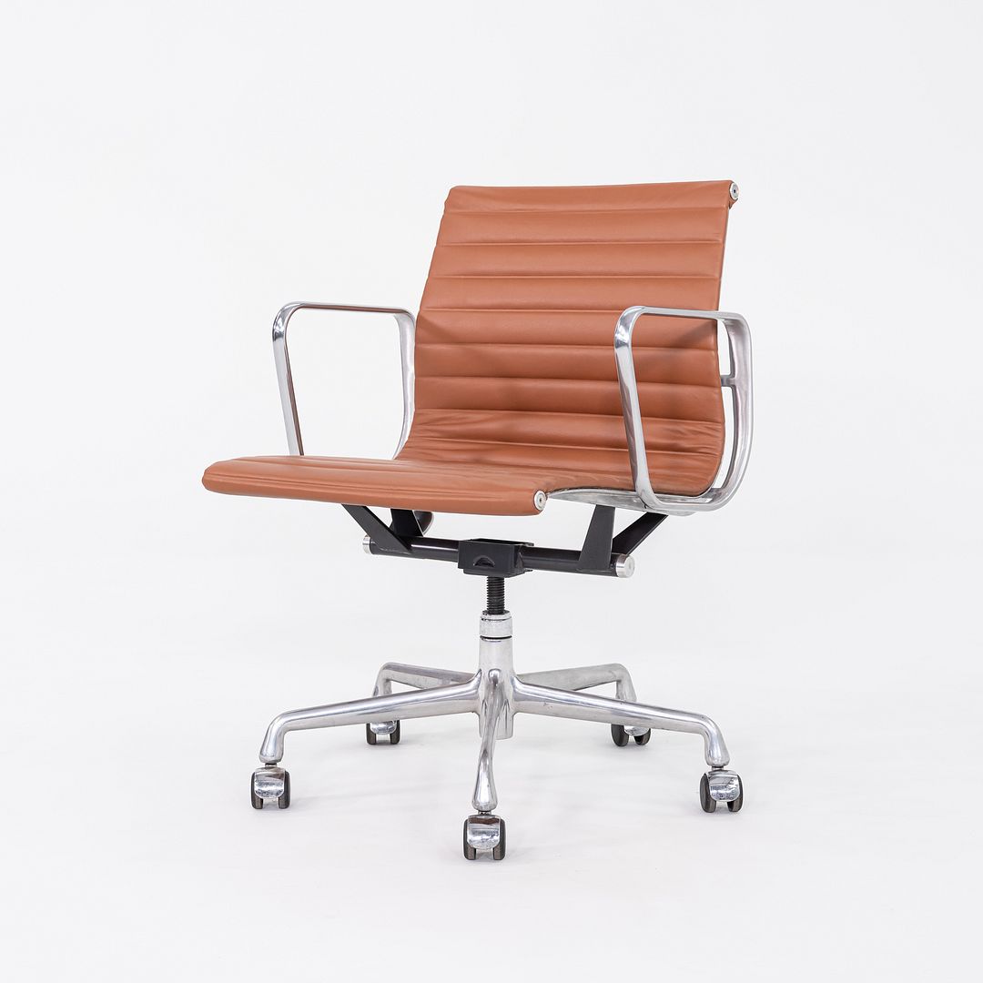 2010s Herman Miller Eames Aluminum Management Desk Chair in Cognac Lea D ROSE MOD