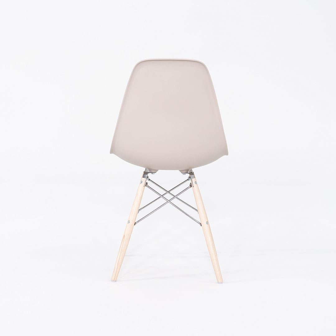 2020 Pair of Herman Miller Eames Plastic DSW Dining Shell Chairs w/ Eiffel Base