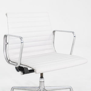 2010s Herman Miller Eames Aluminum Group Management Desk Chair in Grey Naugahyde