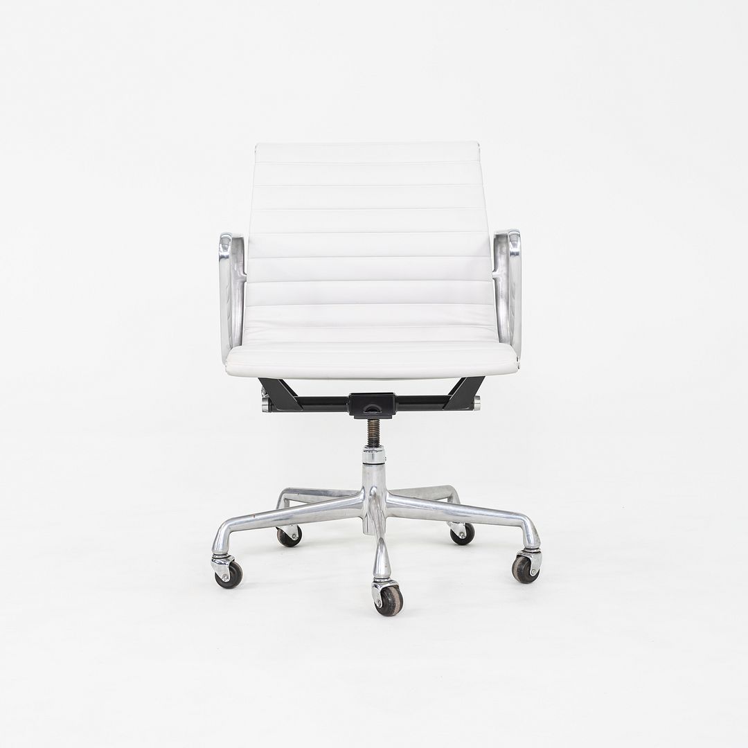2010s Herman Miller Eames Aluminum Group Management Desk Chair in Grey Naugahyde
