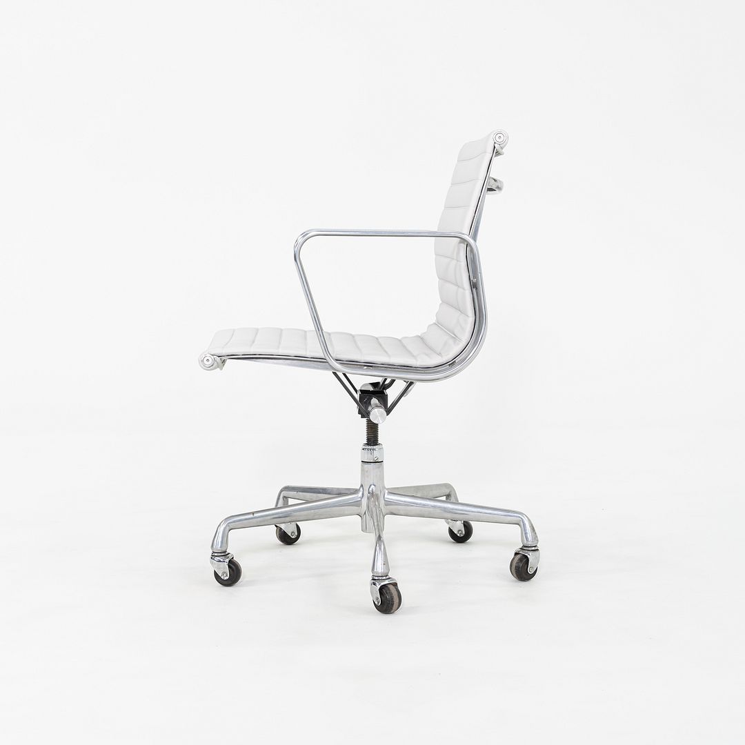 2010s Herman Miller Eames Aluminum Group Management Desk Chair in Grey Naugahyde
