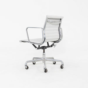 2010s Herman Miller Eames Aluminum Group Management Desk Chair in Grey Naugahyde