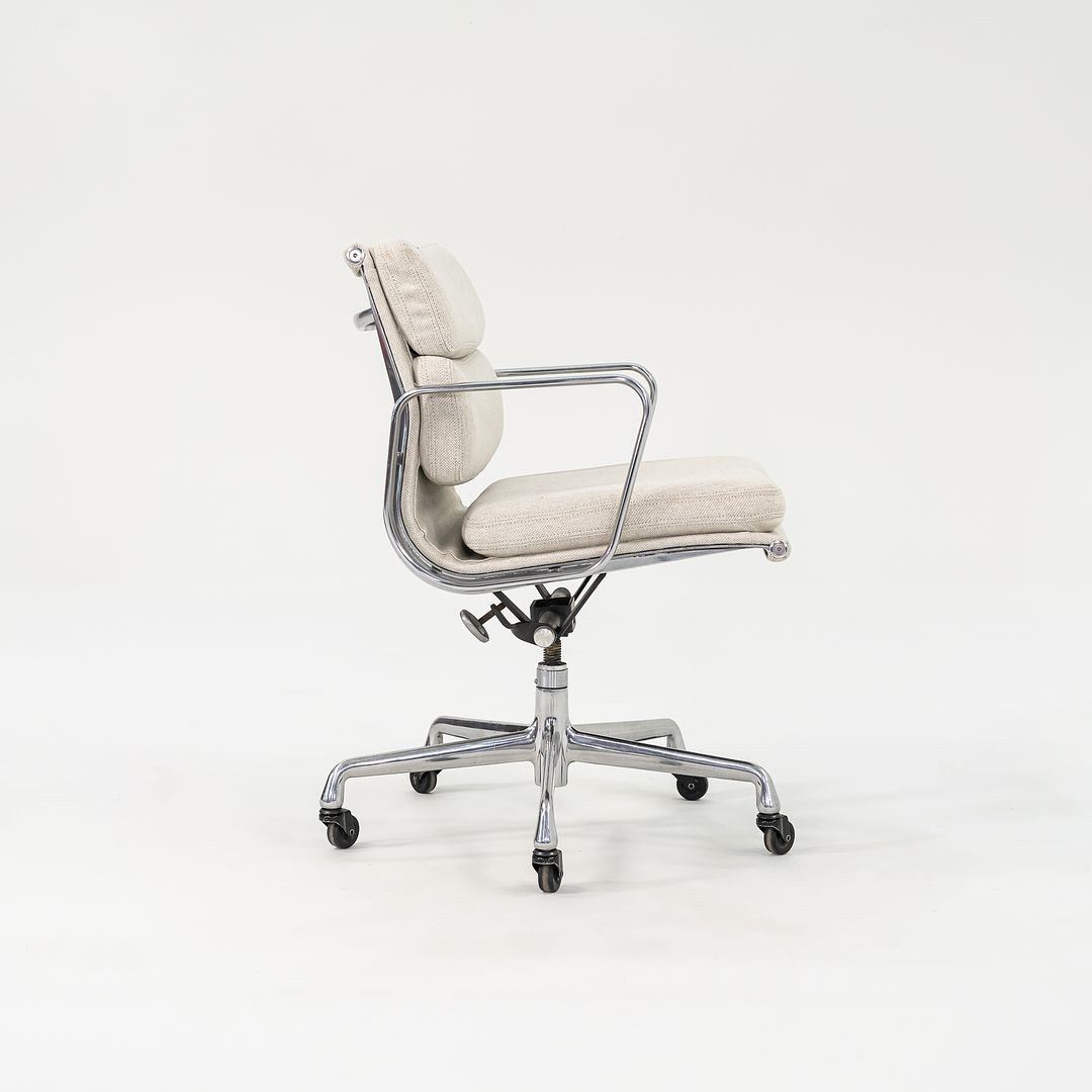 SOLD 2010s Eames Aluminum Group Soft Pad Management Desk Chair, EA435 by Ray and Charles Eames for Herman Miller in Off-White Fabric