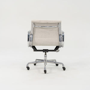 SOLD 2010s Eames Aluminum Group Soft Pad Management Desk Chair, EA435 by Ray and Charles Eames for Herman Miller in Off-White Fabric