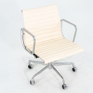 2010s Herman Miller Eames Aluminum Group Management Desk Chair in Cream Leather
