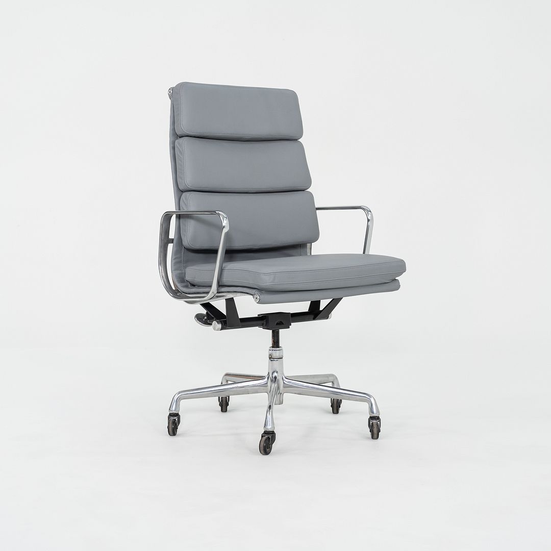 2020s Herman Miller Eames Soft Pad Executive Desk Chair in Light Grey Leather