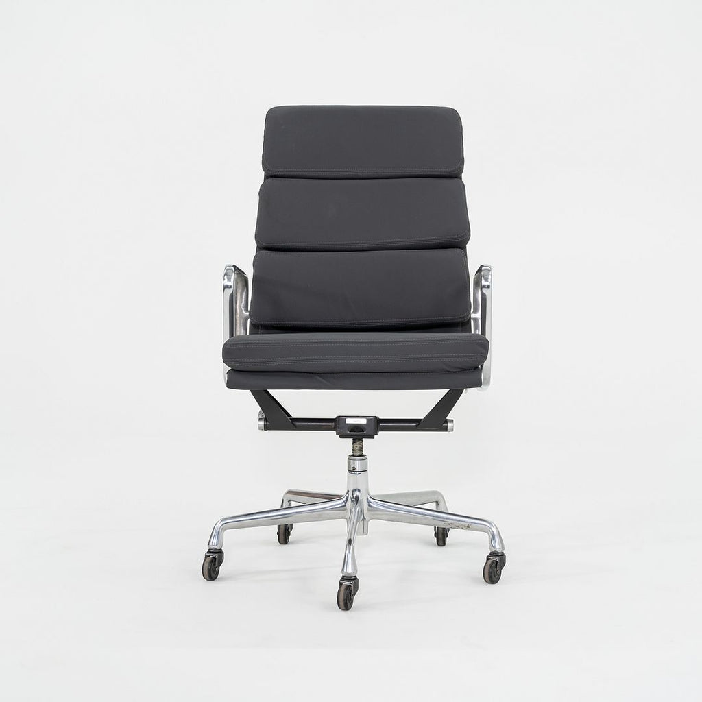 2010s Herman Miller Eames Executive Soft Pad Desk Chair in Grey Vinyl Upholstery
