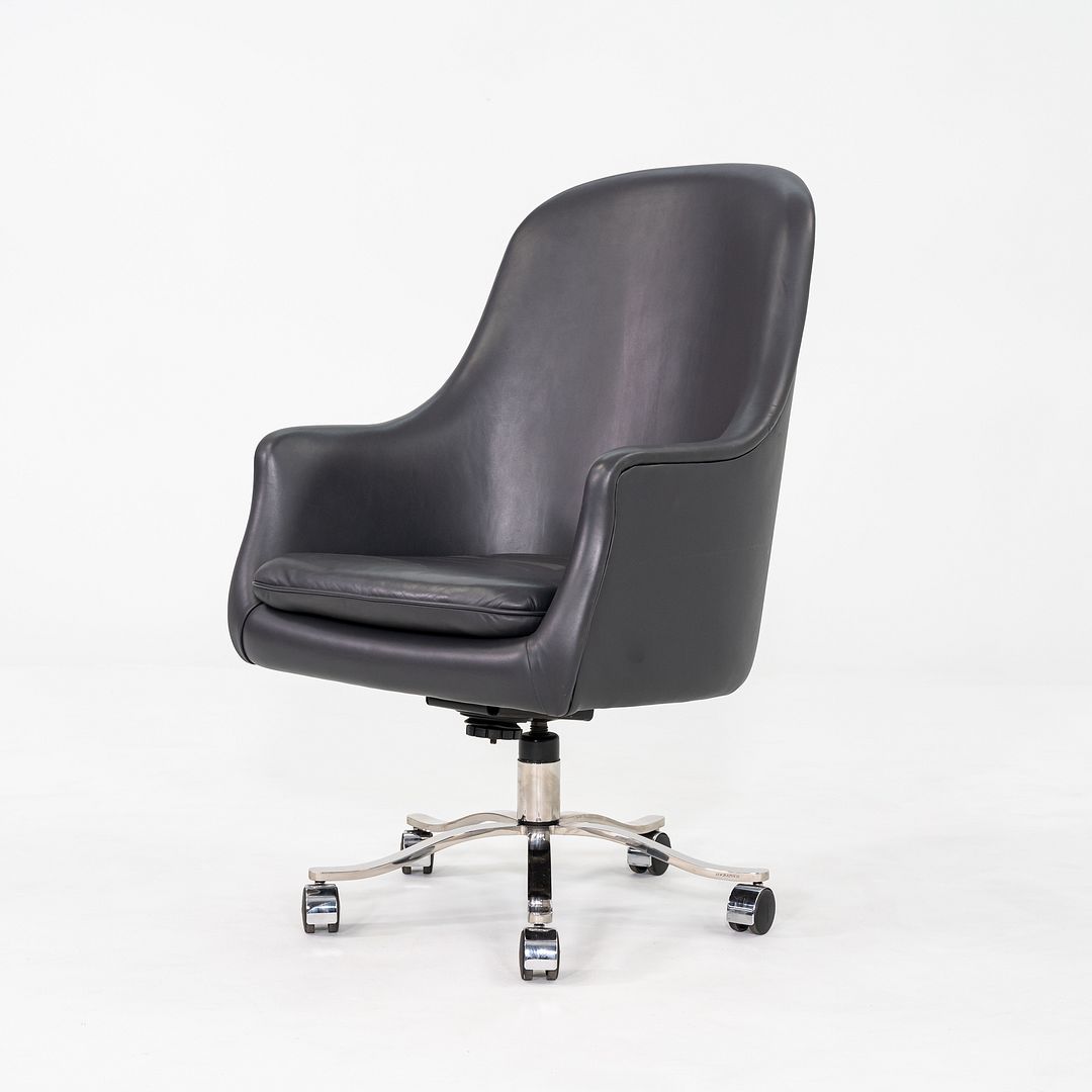 2006 Nicos Zographos Alpha Bucket Executive Desk Chair in Grey Leather 9x Avail