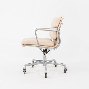 1990 Herman Miller Eames Aluminum Soft Pad Management Desk Chair in Tan Hopsack Fabric 6x Available