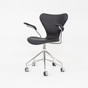 2023 Arne Jacobsen for Fritz Hansen Series 7 Desk Chair with Arms Black Leather