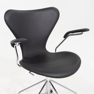 2023 Arne Jacobsen for Fritz Hansen Series 7 Desk Chair with Arms Black Leather